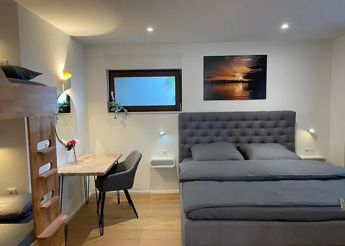 Bei Julia Lejlighed Schwanau